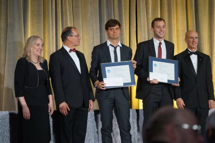 Церемония от годишни награди