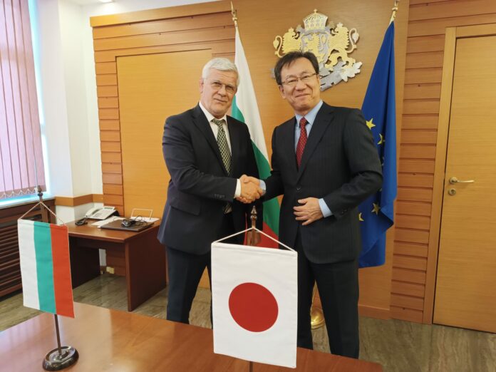 Кирил Вътев и Хисаши Мичигами