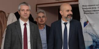 Кметът Благомир Коцев по време на срещата