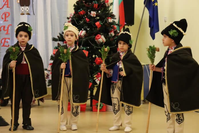 Коледарчета