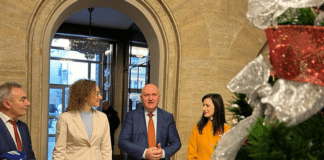 Коледен базар