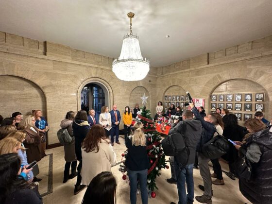 Коледен базар