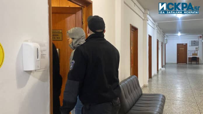 Конвоиране на Мишо Асенов