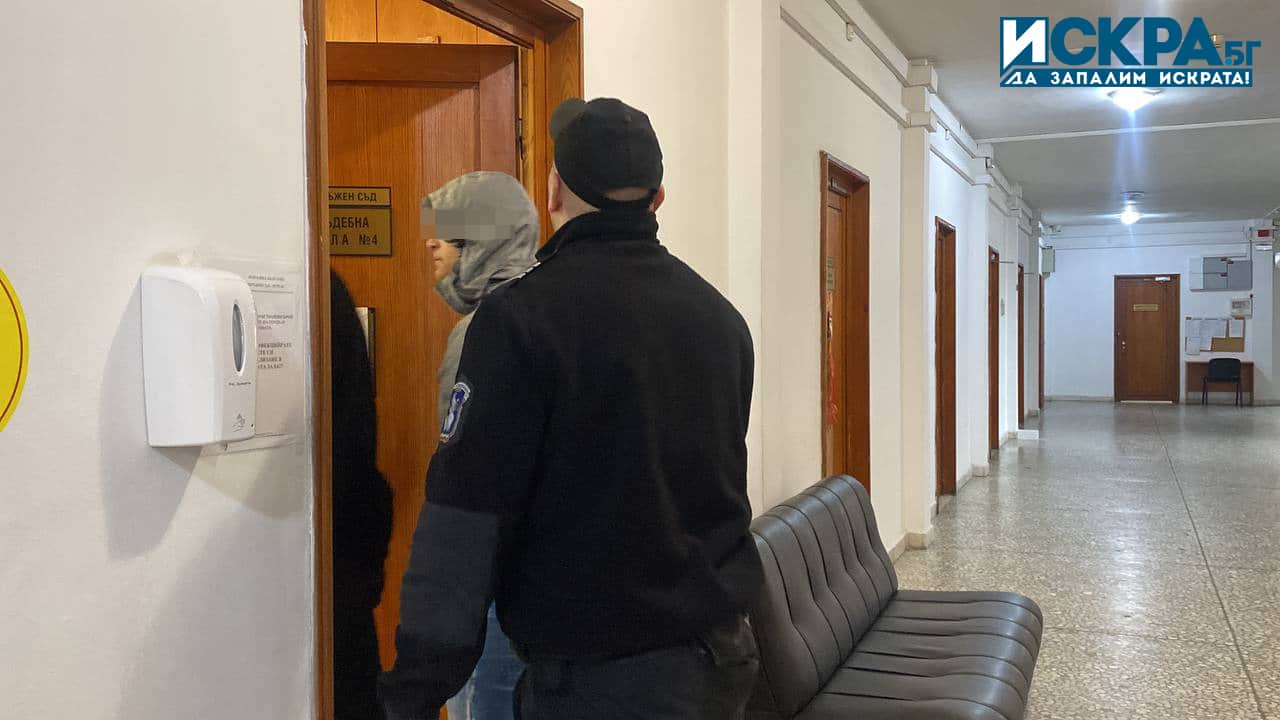 Адвокатът на обвинен в грабежа и убийството на 50 годишния