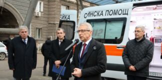 Николай Денков