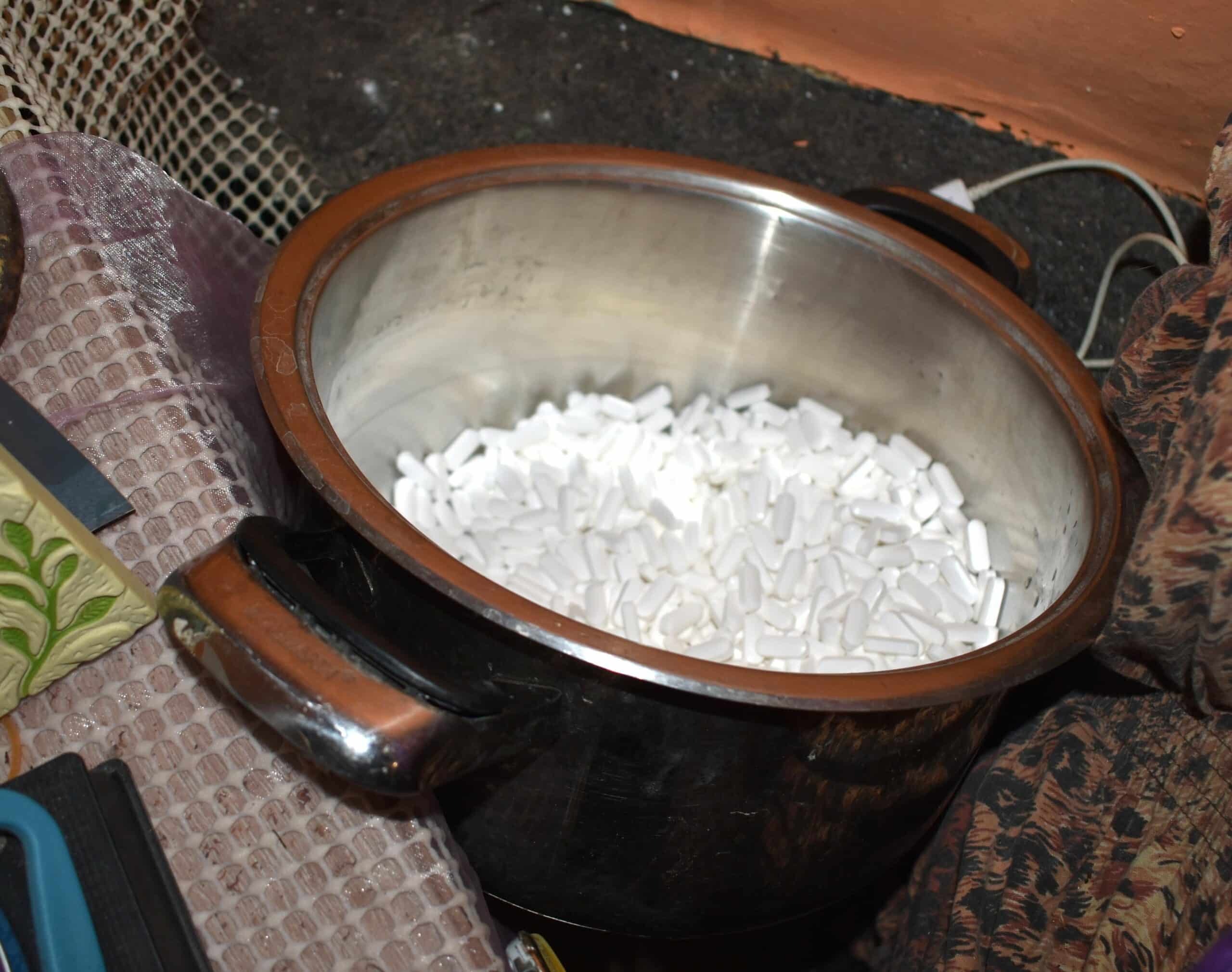 Лаборатория за производство на синтетичен наркотик е била разкрита край