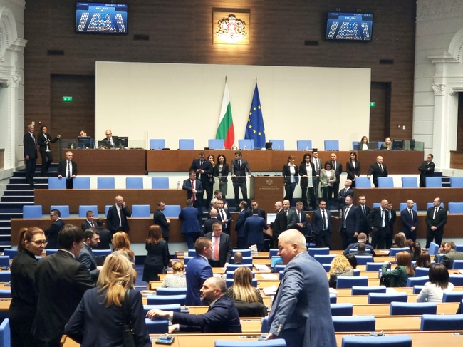 Днес Народното събрание ще разгледа редица важни въпроси свързани с