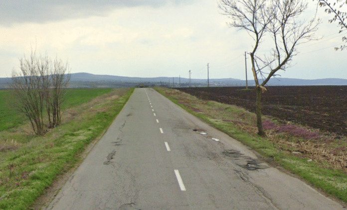 Пътят между селата Болярско и Бояджик