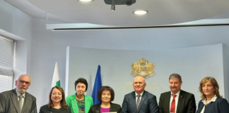 Подписване на колективен трудов договор