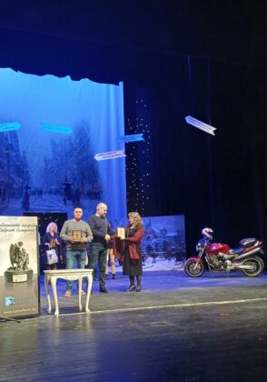 Плакети за добротворство