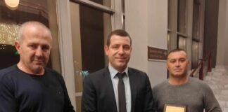 Плакети за добротворство