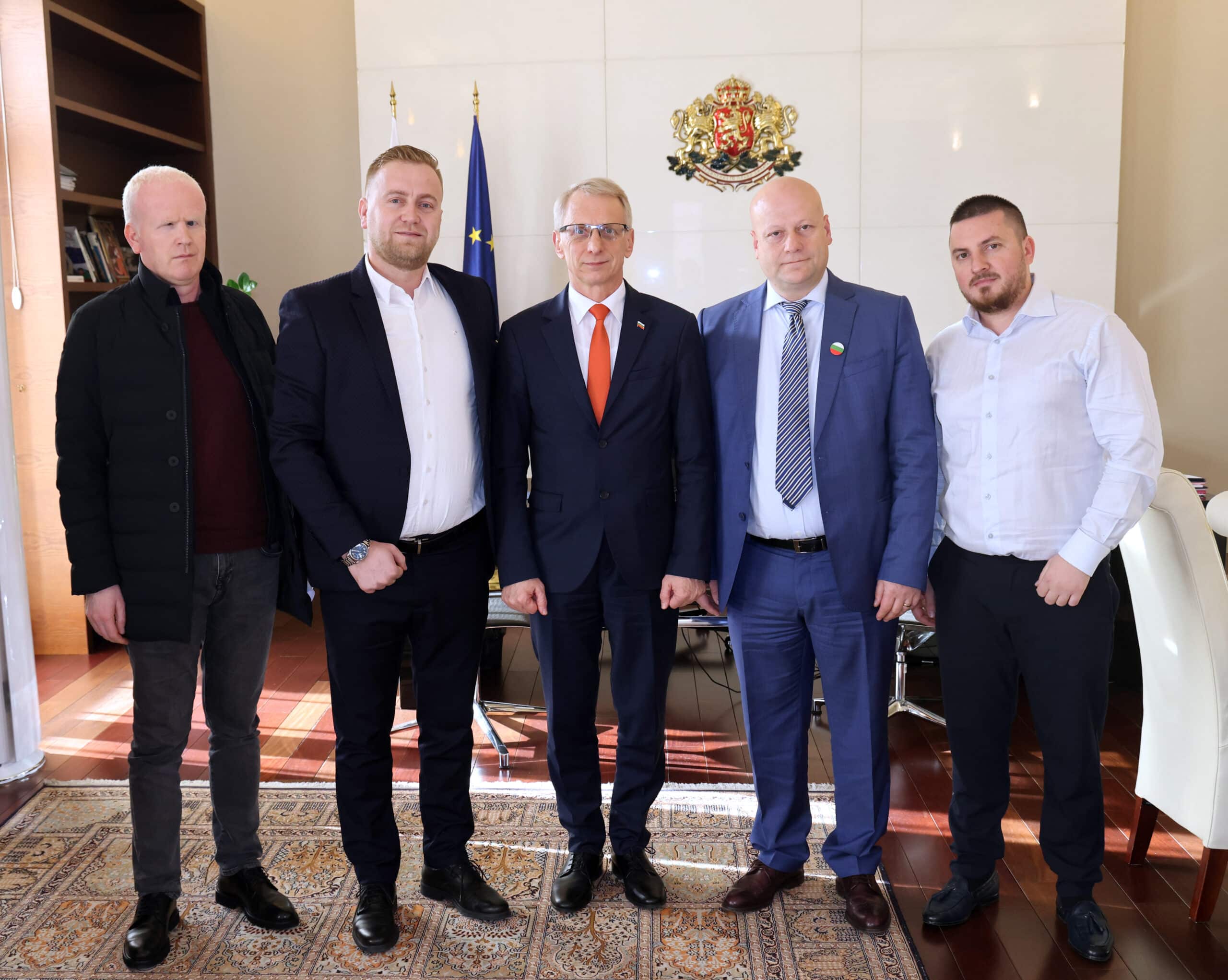 Министър председателят акад Николай Денков се срещна с представители на българското