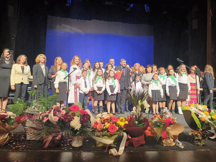 В Кърджали, първото българско светско училище в Източните Родопи  Отец