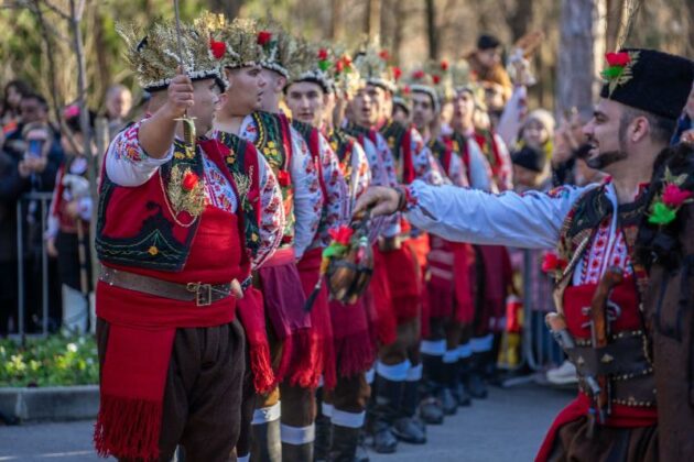 Фестивал "Ямболски коледарски буенек"