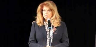 Илияна Йотова