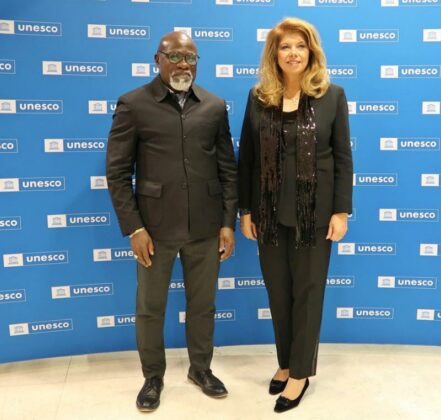 Спектакъл „Живот в розово“