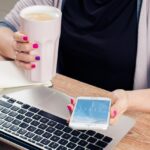 Жена, работа, лаптоп