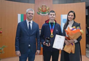 Благомир Коцев, Дамян Накев и Павлина Парушева.