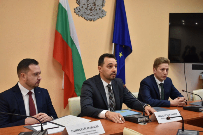 Богдан Богданов