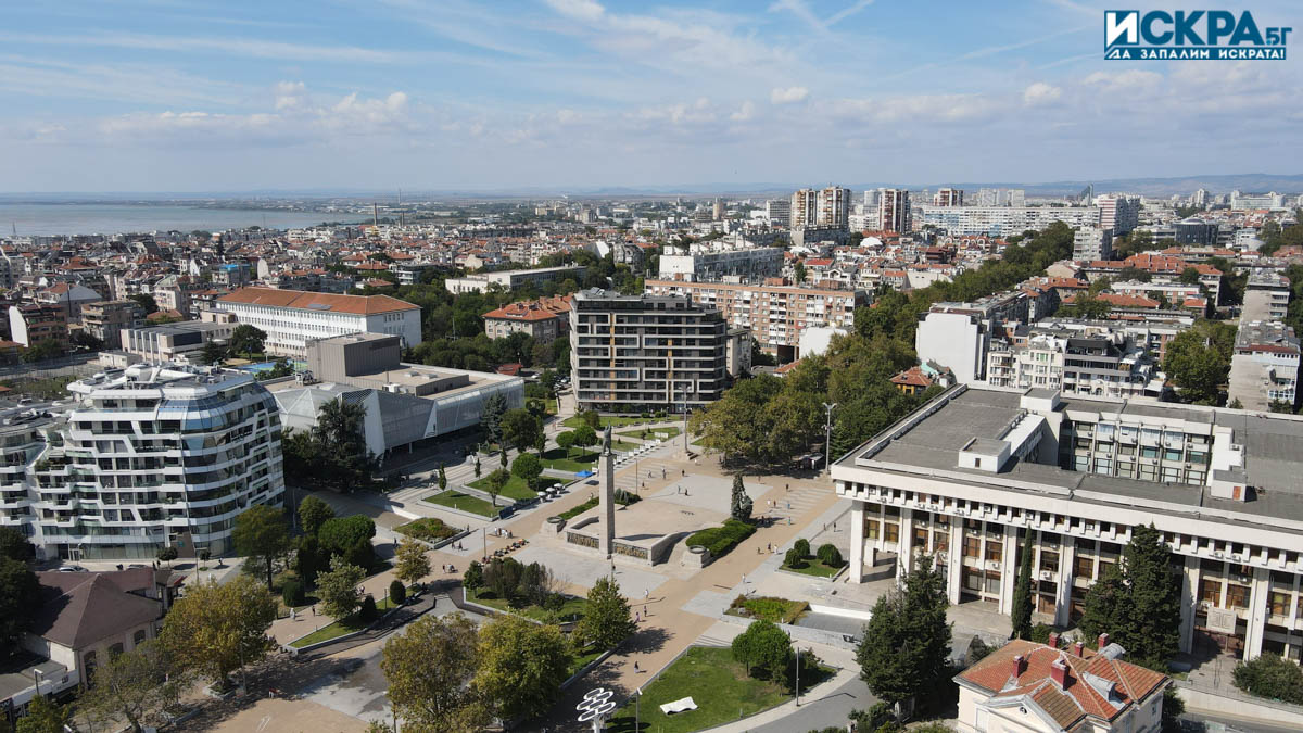 След продължили близо пет часа дебати уточнения и поправки Общински