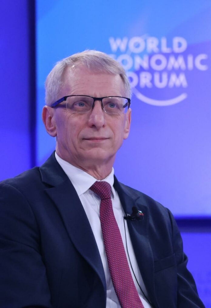 Николай Денков