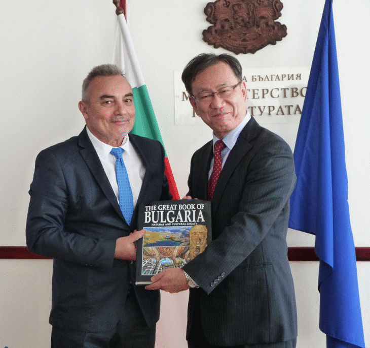 Министърът на културата Кръстю Кръстев се срещна с Н Пр