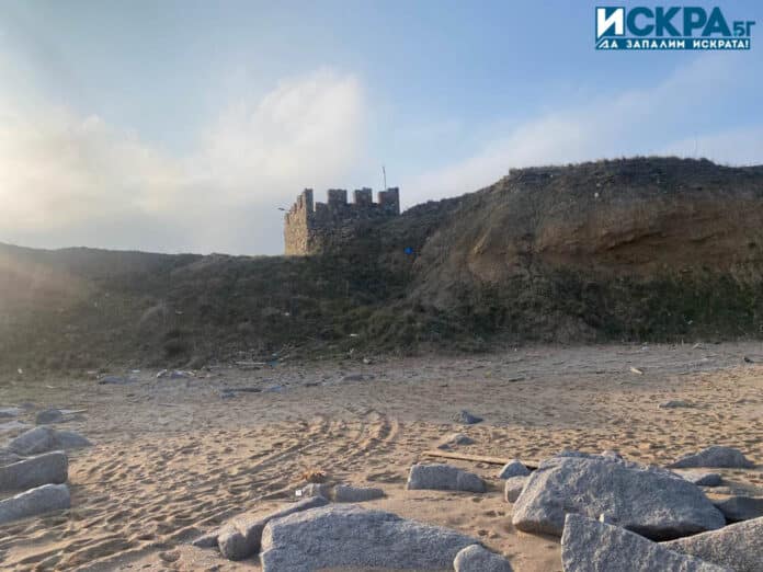 Крепост "Акра"