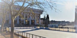 Ледена пързалка