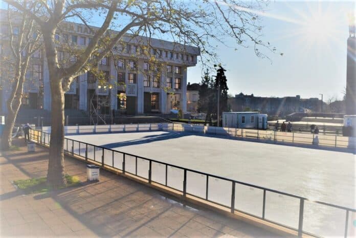 Ледена пързалка