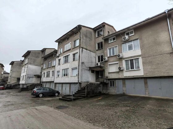 Жилищна сграда