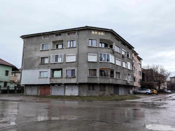 Жилищна сграда