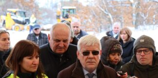 Министър Кирил Вътев