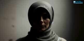 Жена със забрадка