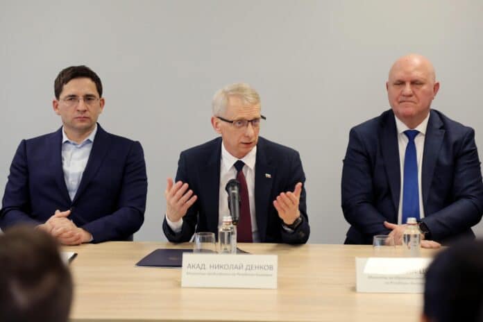 Николай Денков