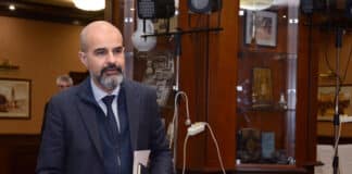 Павел Попов