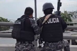 Полиция в Еквадор