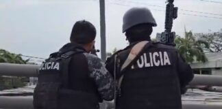 Полиция в Еквадор