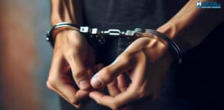 Ръце с белезници