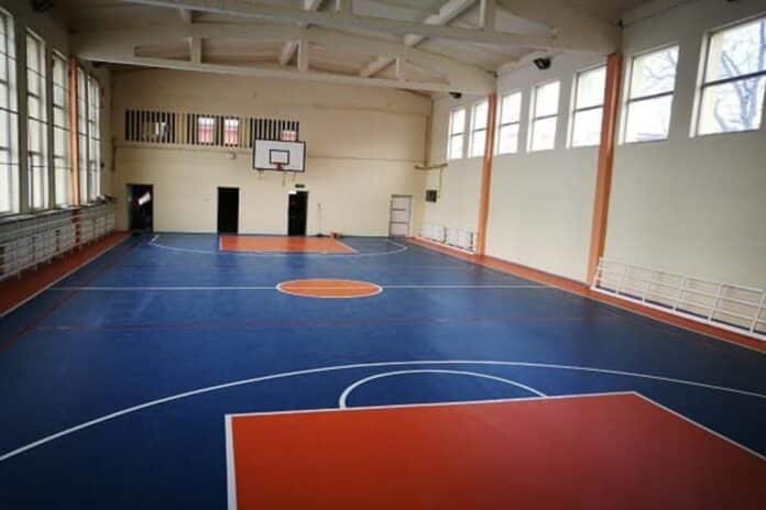 Физкултурен салон