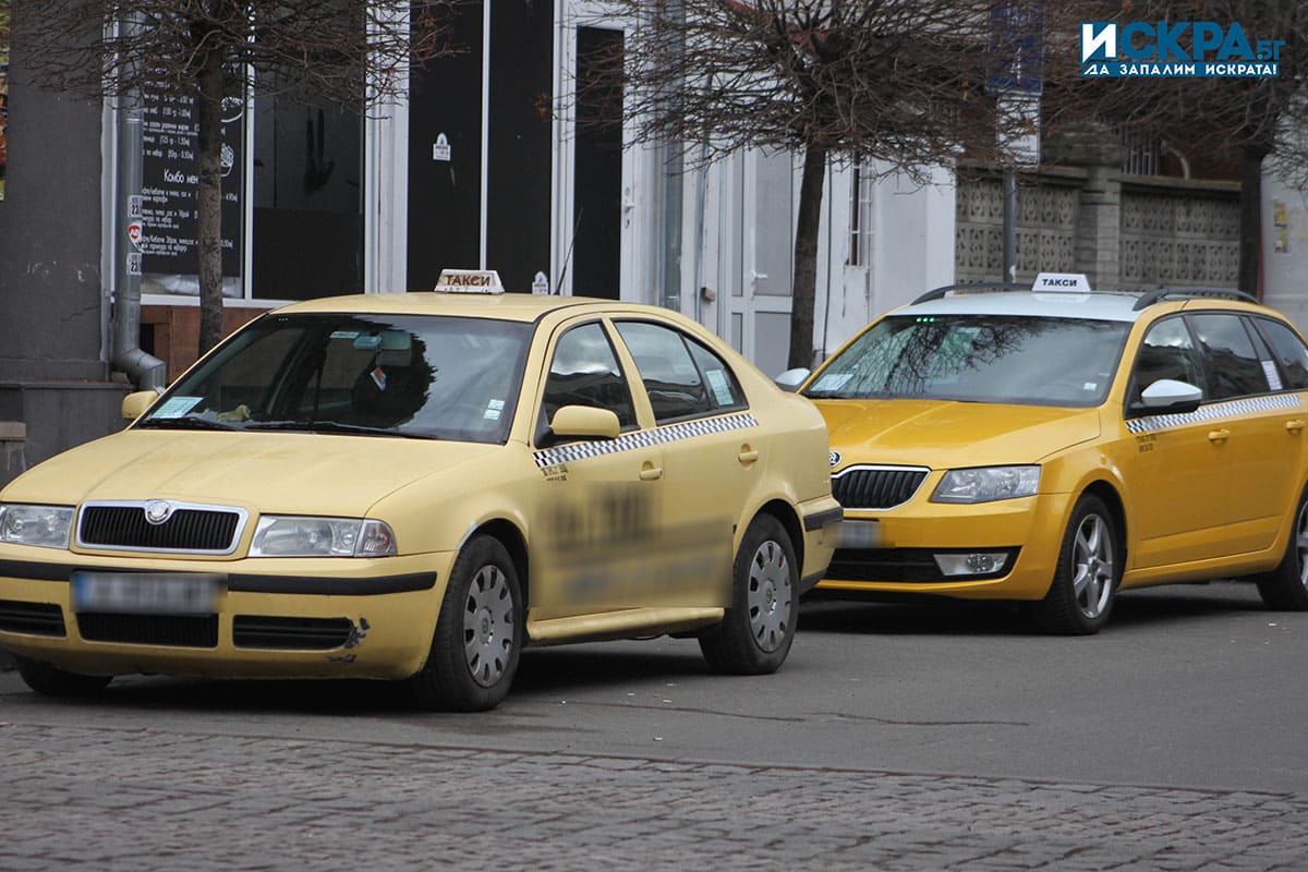 Таксиметрови шофьори от София ще настояват да им бъдат възстановени