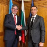 Н.Пр. Симон ван дер Бург и Васил Терзиев