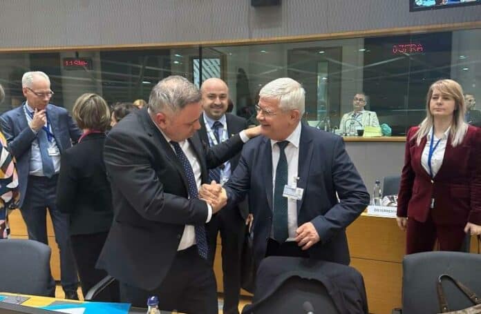 Кирил Вътев