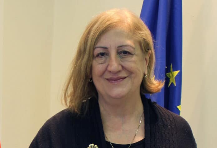 Весела Банова