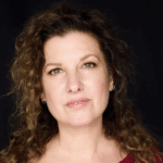 Миролюба Бенатова