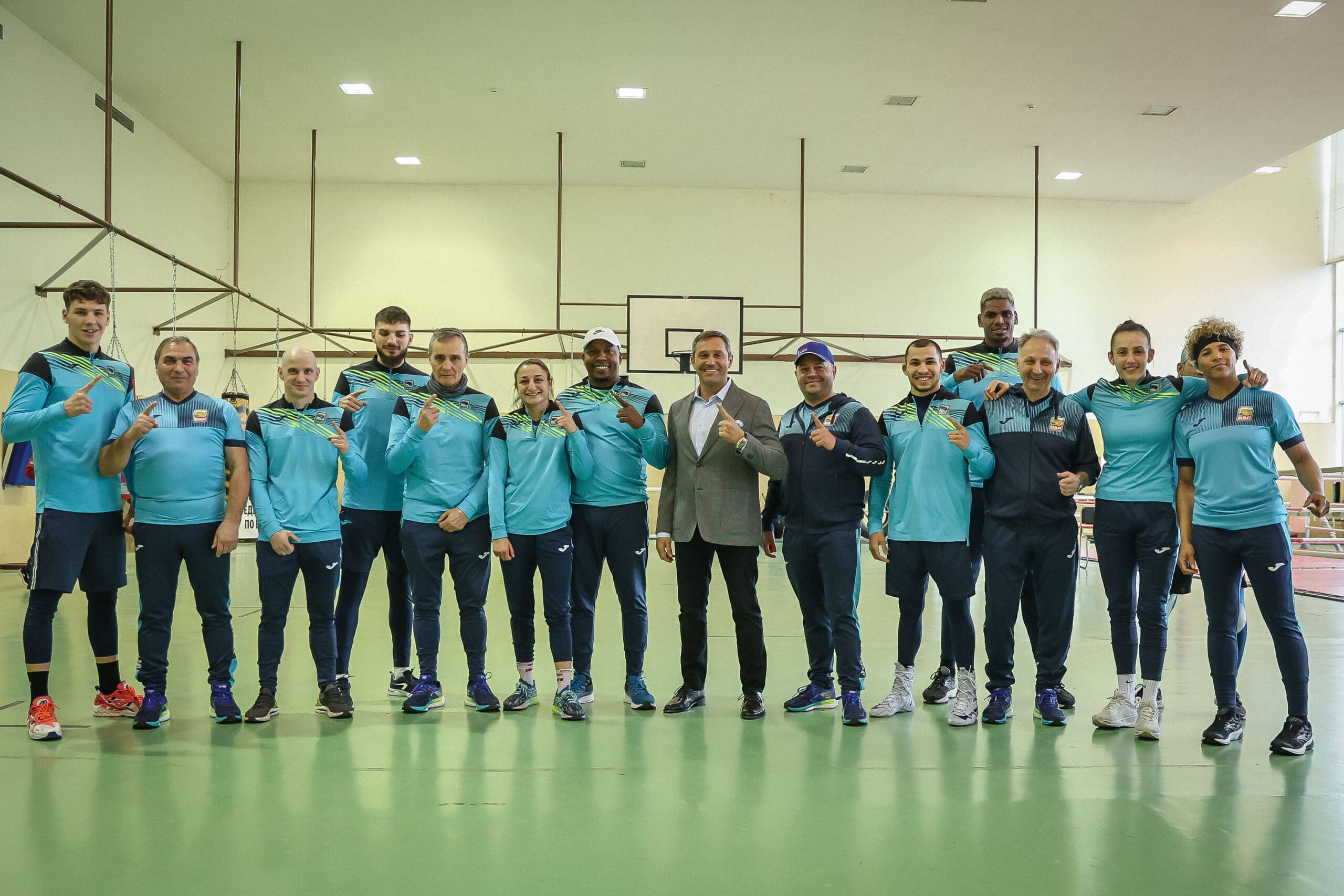 Президентът на БФ Бокс Красимир Инински изпрати подобаващо националите по