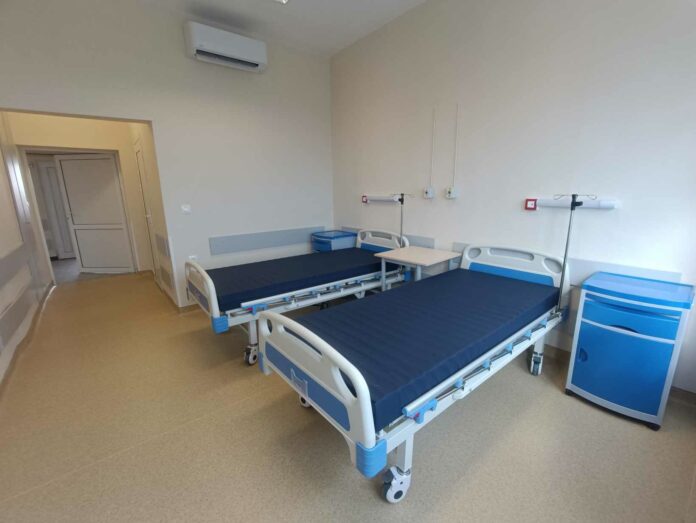 Болнична стая