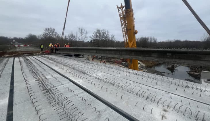 Строителство