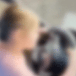 Дете шофира