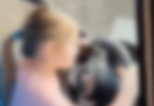 Дете шофира