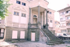 Хатевата къща